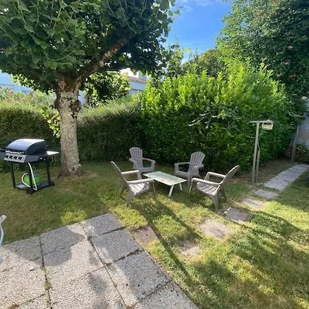 Maison Bord De 50 M בית נופש